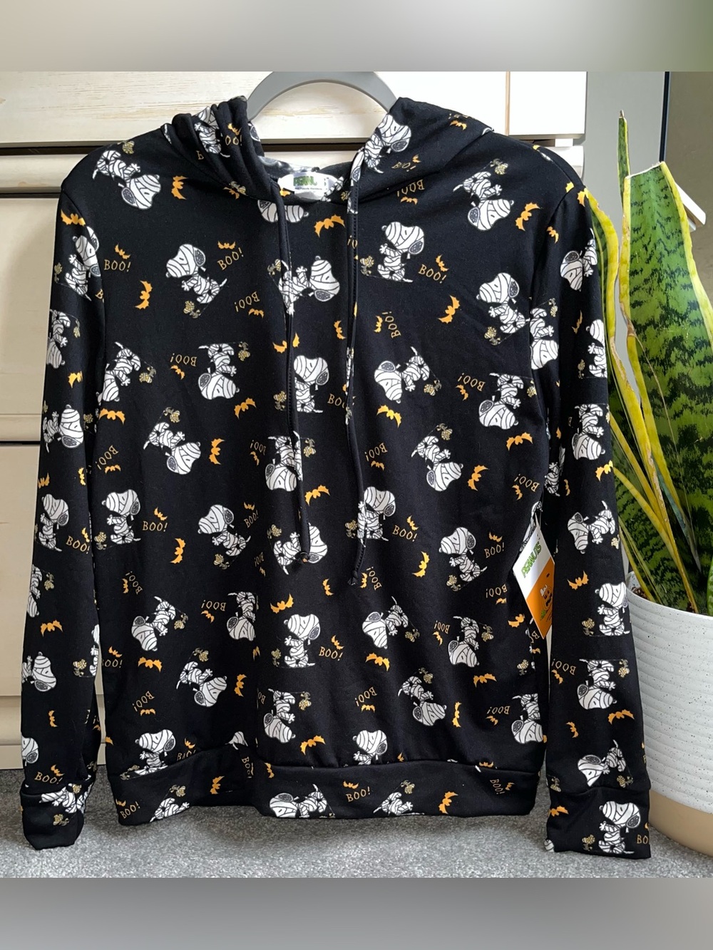 NWT PEANUTS 2 Piece Mummy Snoopy Halloween Lounge Set M - Picture 2 of 5